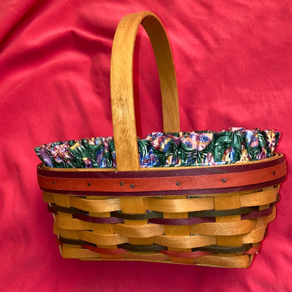 Longaberger Easter Basket NWOT
Handwoven